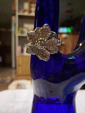 Silver Flower Cluster Ring - Women's Silver Floral Statement